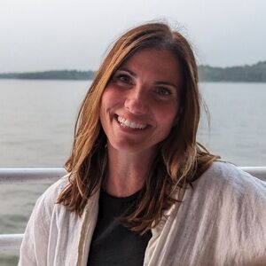 Meet your Posher, Lacy